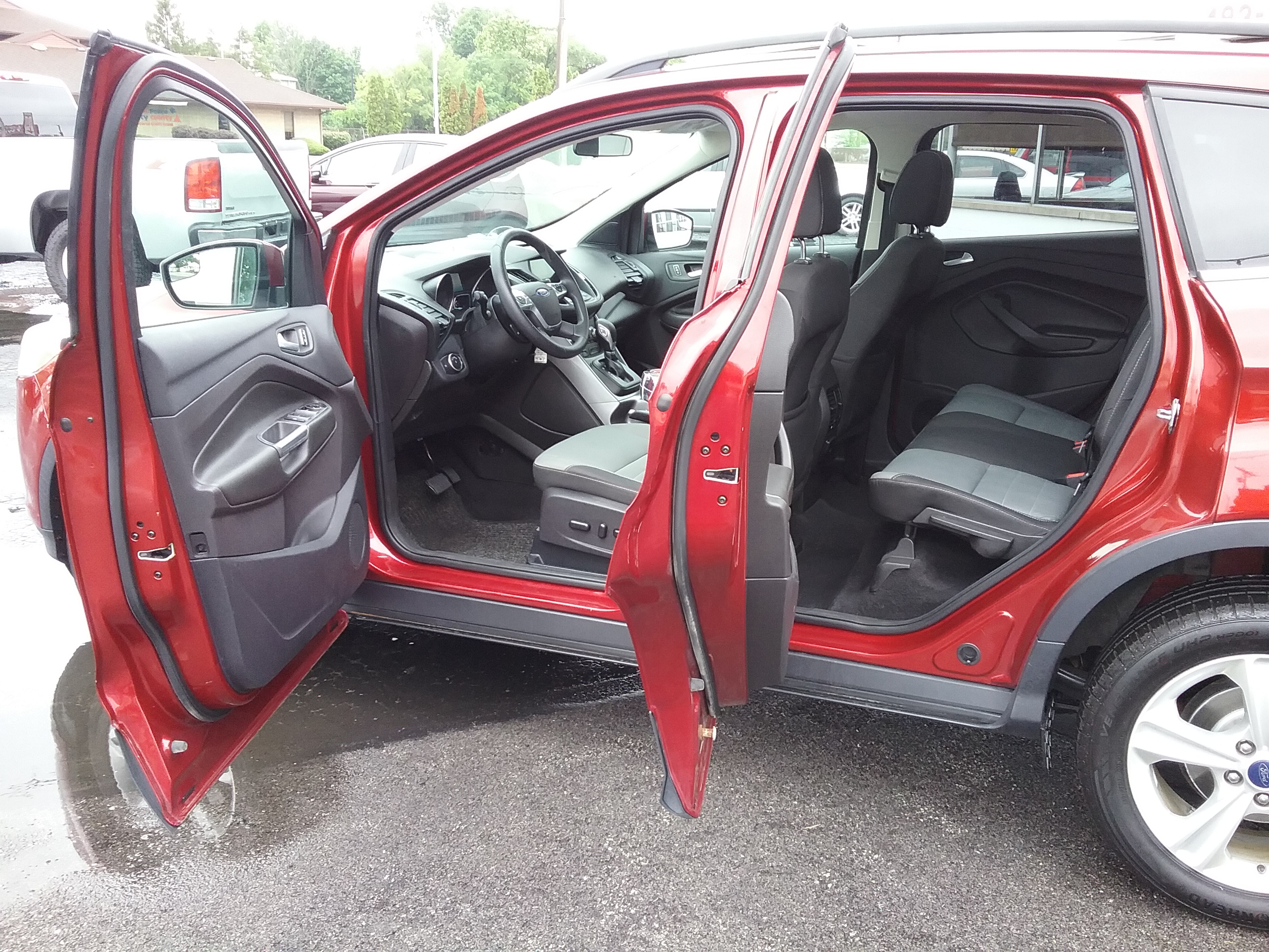 Used 2016 Ford Escape SE FWD image 19