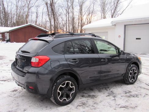 Used 2014 Subaru XV Crosstrek 2.0i Limited image 9