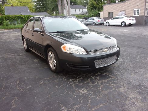 Used 2012 Chevrolet Impala LT FWD image 3