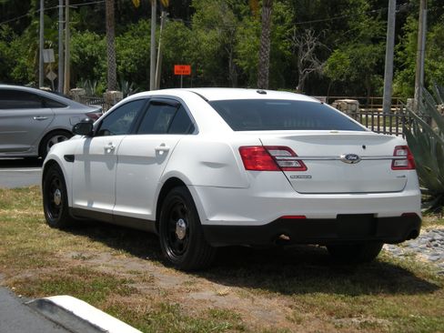 Used 2015 Ford Taurus Police Interceptor AWD image 3