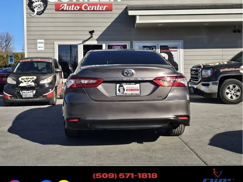 Used 2018 Toyota Camry LE image 6