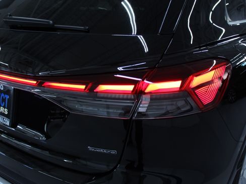 Used 2024 Audi Q4 e-tron Premium Plus image 8