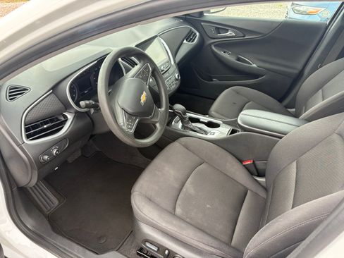 Used 2023 Chevrolet Malibu LT FWD image 6