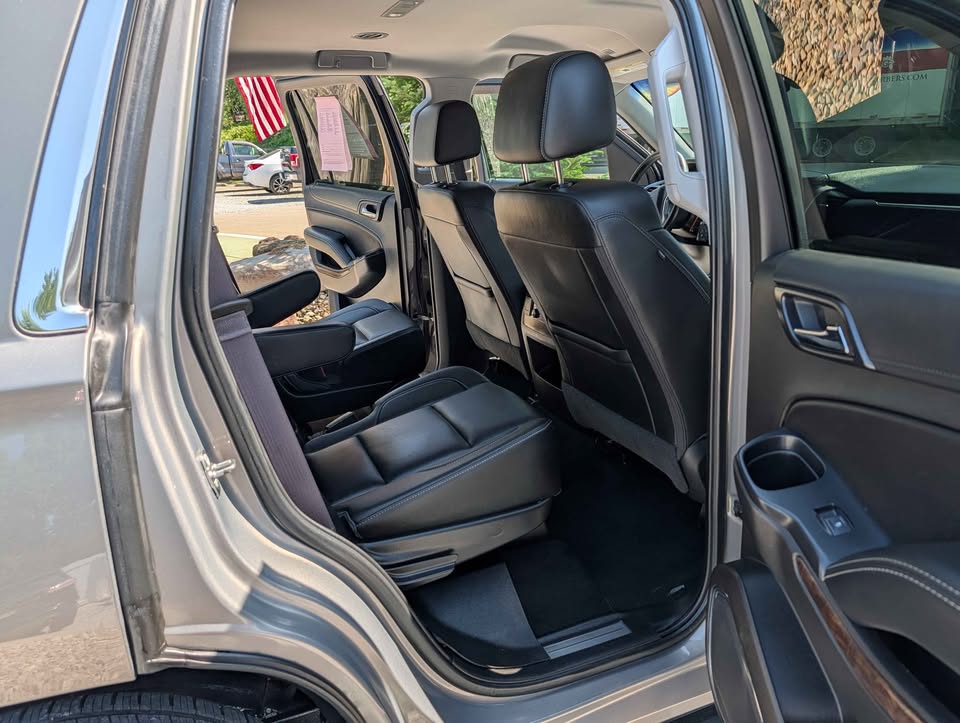 Used 2017 Chevrolet Tahoe 4WD LT image 9