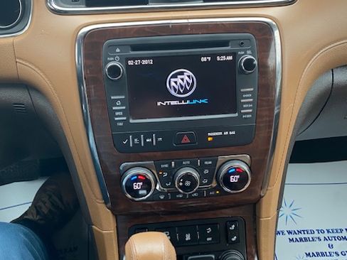 Used 2015 Buick Enclave FWD Leather image 10
