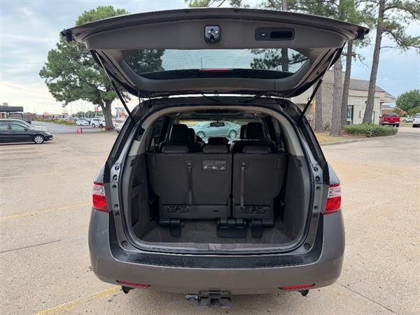 Used 2012 Honda Odyssey Touring image 3