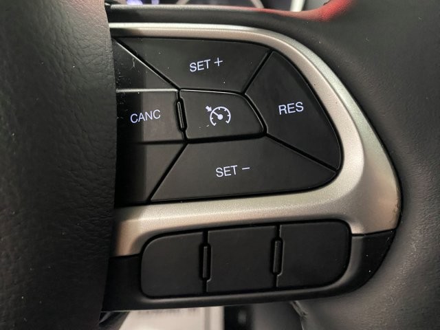 Used 2018 Jeep Compass FWD Latitude image 14