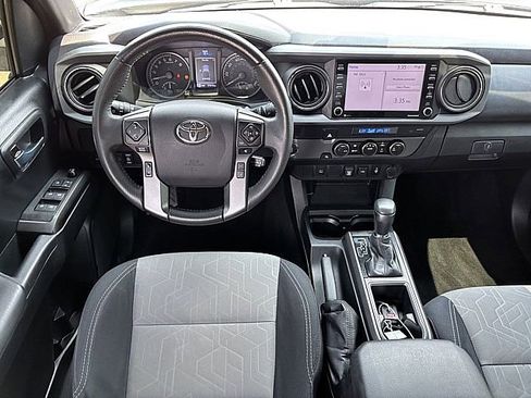 Used 2021 Toyota Tacoma TRD Sport image 16