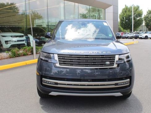 New 2025 Land Rover Range Rover SE image 7