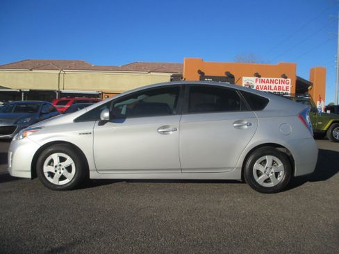 Used 2010 Toyota Prius Two image 1