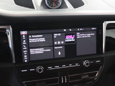 Used 2020 Porsche Macan S AWD/4WD image 20