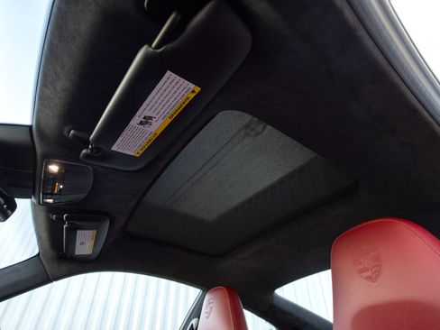 Used 2018 Porsche 911 Turbo S image 31