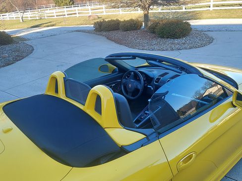 Used 2014 Porsche Boxster S image 29