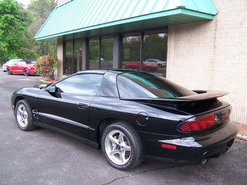 Used 2001 Pontiac Firebird Trans AM w/ WS6 Package RWD image 4