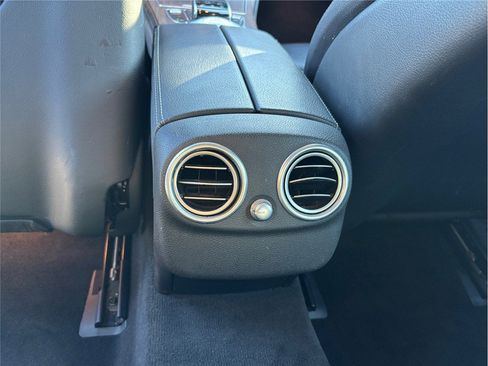 Used 2020 Mercedes-Benz C 300 image 37