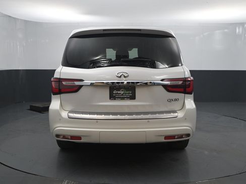 Used 2018 INFINITI QX80 image 4