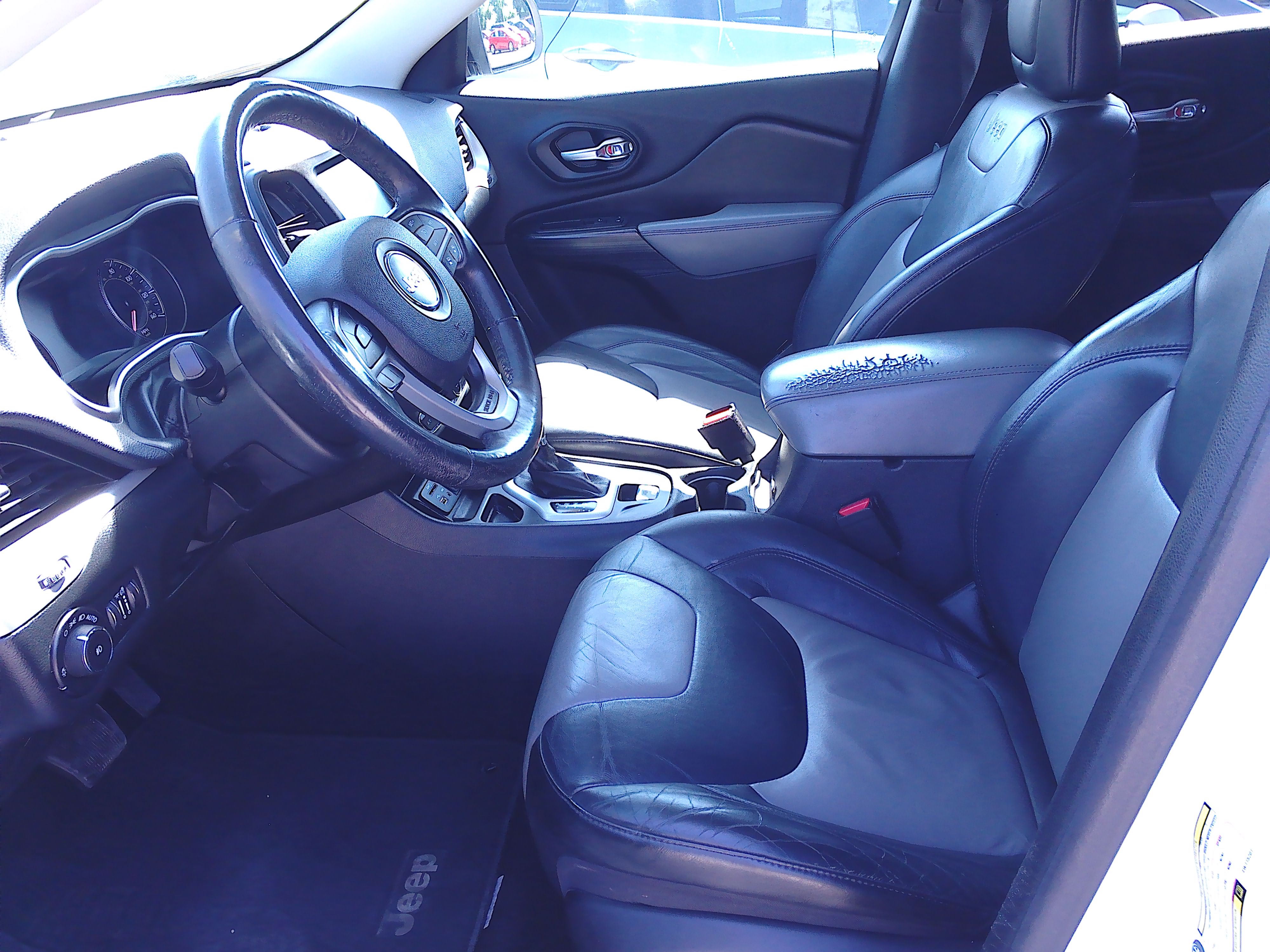 Used 2014 Jeep Cherokee Limited FWD image 7