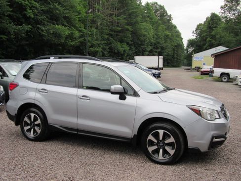 Used 2018 Subaru Forester 2.5i Premium image 19