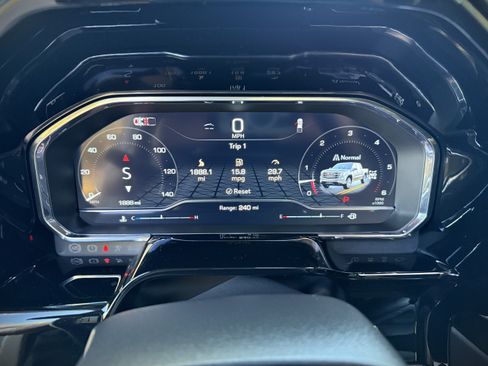 Used 2025 GMC Sierra 1500 SLT image 35