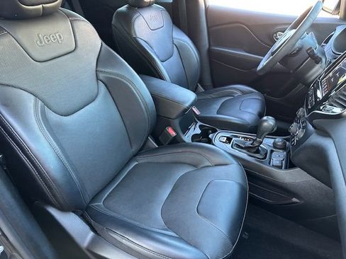 Used 2022 Jeep Cherokee Limited image 15