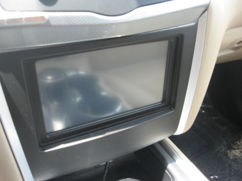Used 2018 Nissan Pathfinder 4WD image 12
