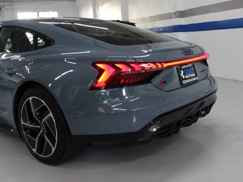 Used 2023 Audi RS e-tron GT image 12