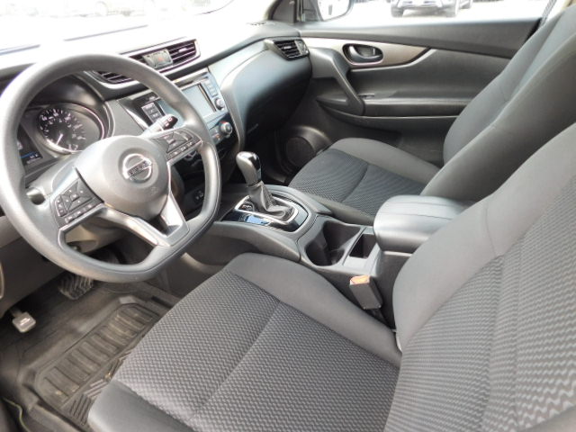 Used 2019 Nissan Rogue Sport S FWD image 9