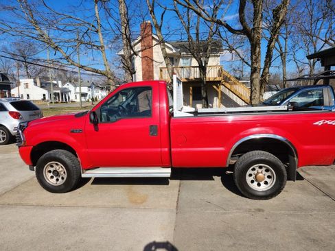 Used 2004 Ford F250 XL image 2