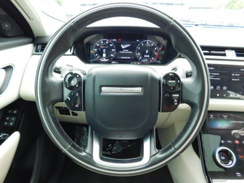 Used 2020 Land Rover Range Rover Velar R-Dynamic S AWD/4WD image 13