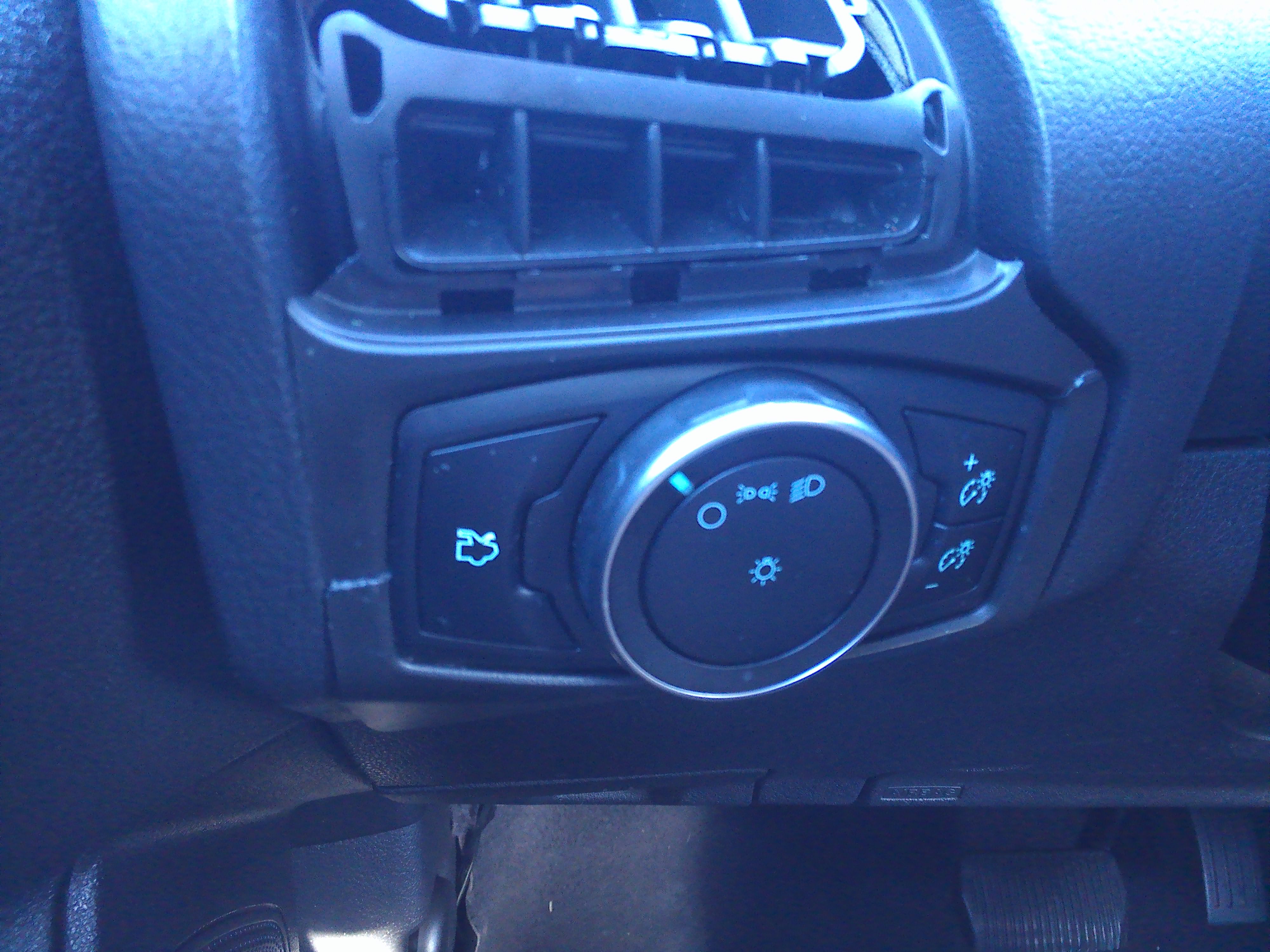 Used 2015 Ford Focus S Sedan FWD image 25
