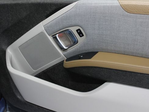 Used 2015 BMW i3 image 37
