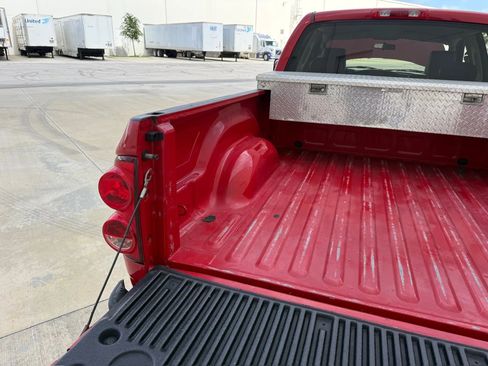 Used 2008 Dodge Ram 1500 Truck 2WD Quad Cab image 22