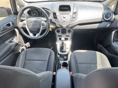 Used 2015 Ford Fiesta SE Hatchback FWD image 22