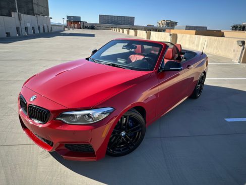 Used 2018 BMW M240i xDrive image 8