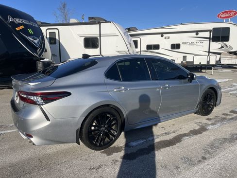 Used 2024 Toyota Camry XSE FWD image 9