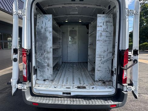 Used 2017 Ford Transit 250 148 Medium Roof RWD image 9