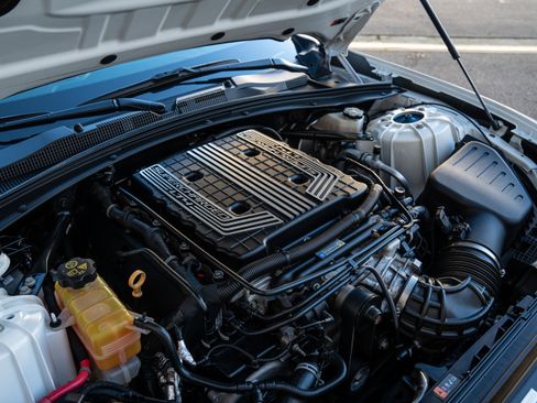 Used 2020 Chevrolet Camaro ZL1 image 18