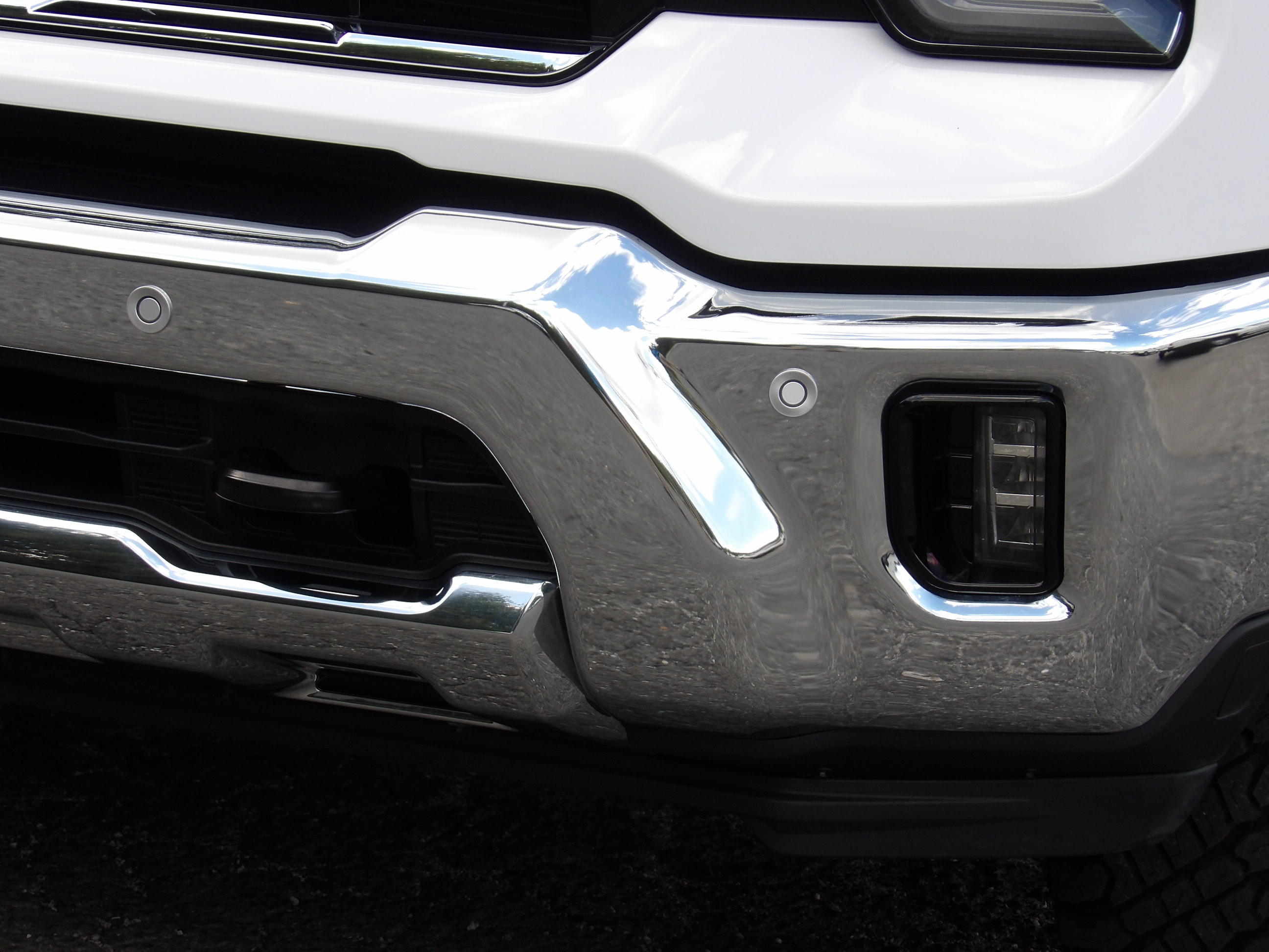 Used 2025 Chevrolet Silverado 3500 4x4 Crew Cab LTZ image 12