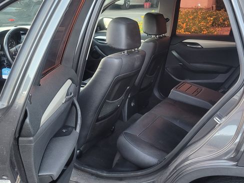 Used 2013 BMW X1 sDrive28i RWD image 13