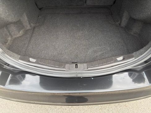 Used 2015 Ford Fusion SE FWD image 13