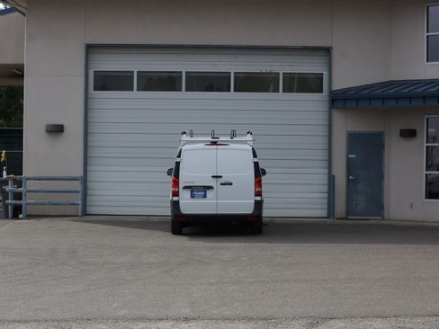 Used 2020 Mercedes-Benz Metris image 5