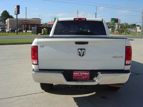 Used 2018 RAM 1500 Express image 2