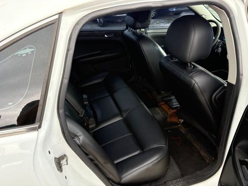 Used 2016 Chevrolet Impala LT image 7