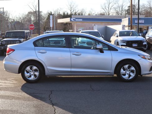 Used 2015 Honda Civic LX image 9