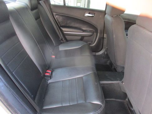Used 2016 Dodge Charger image 6