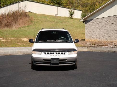 Used 1998 Plymouth Grand Voyager SE image 19