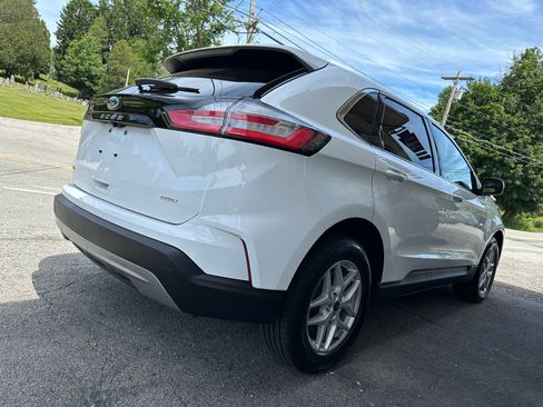 Used 2022 Ford Edge AWD image 4