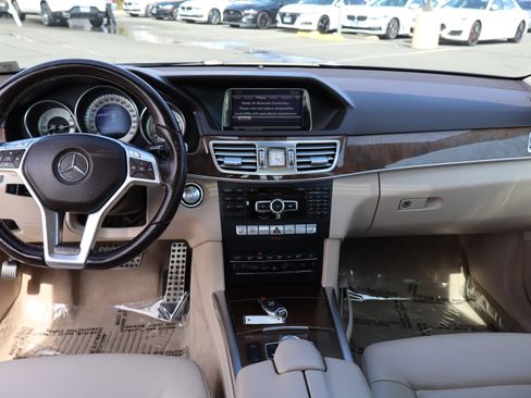 Used 2015 Mercedes-Benz E 350 Sport image 17