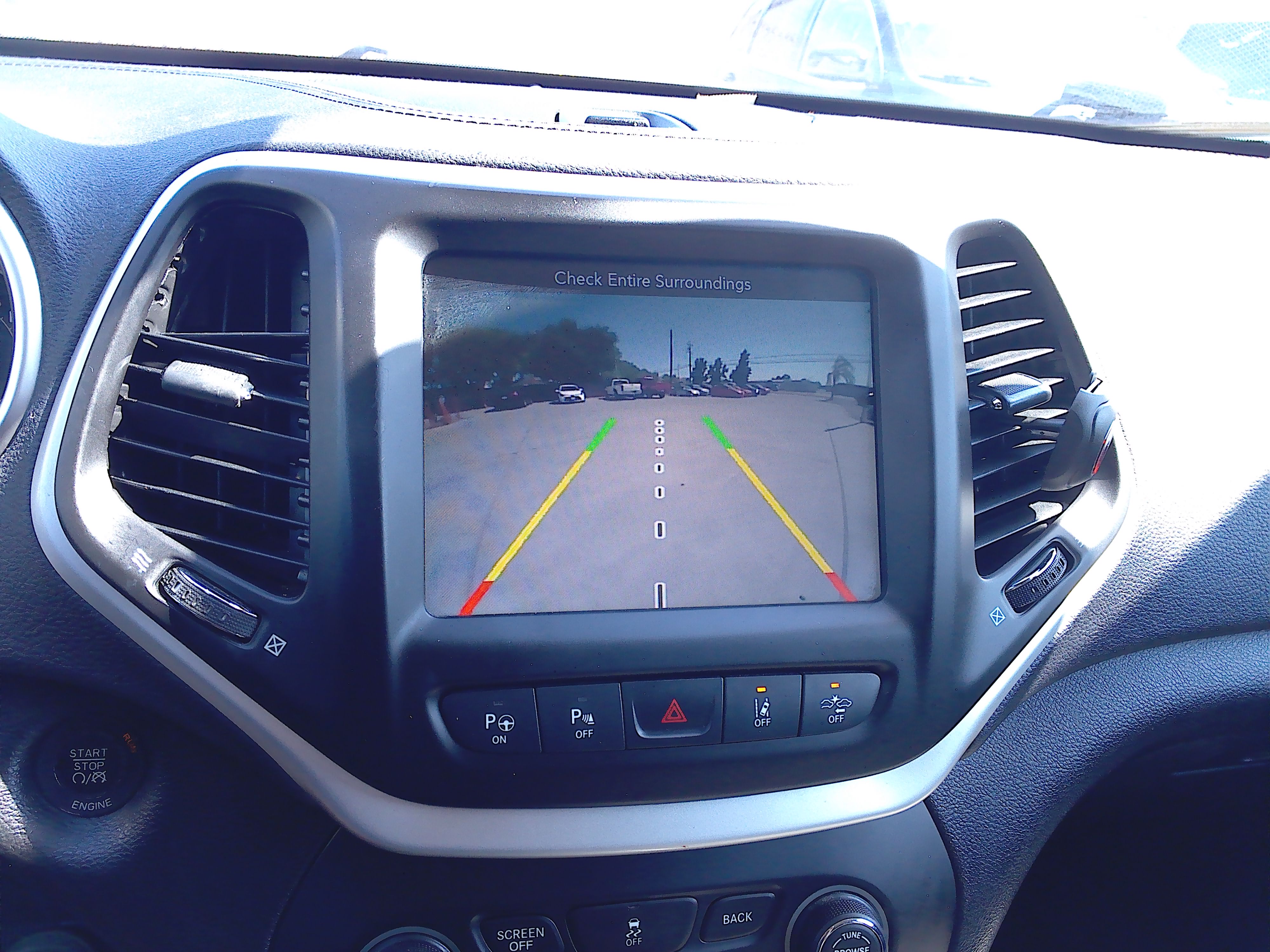 Used 2014 Jeep Cherokee Limited FWD image 16
