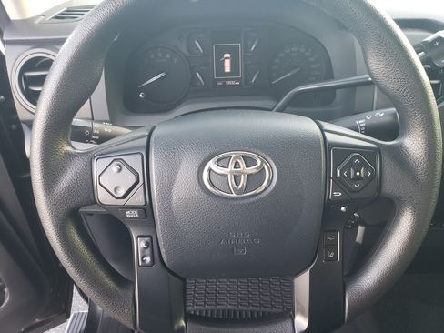 Used 2020 Toyota Tundra SR image 18
